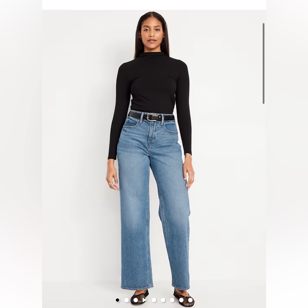 Old Navy Straight Leg Jeans in Light Blue Denim